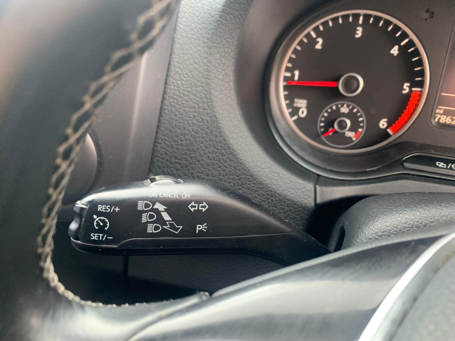 Used Volkswagen Amarok 2014 for sale - 77721385: Photo 29