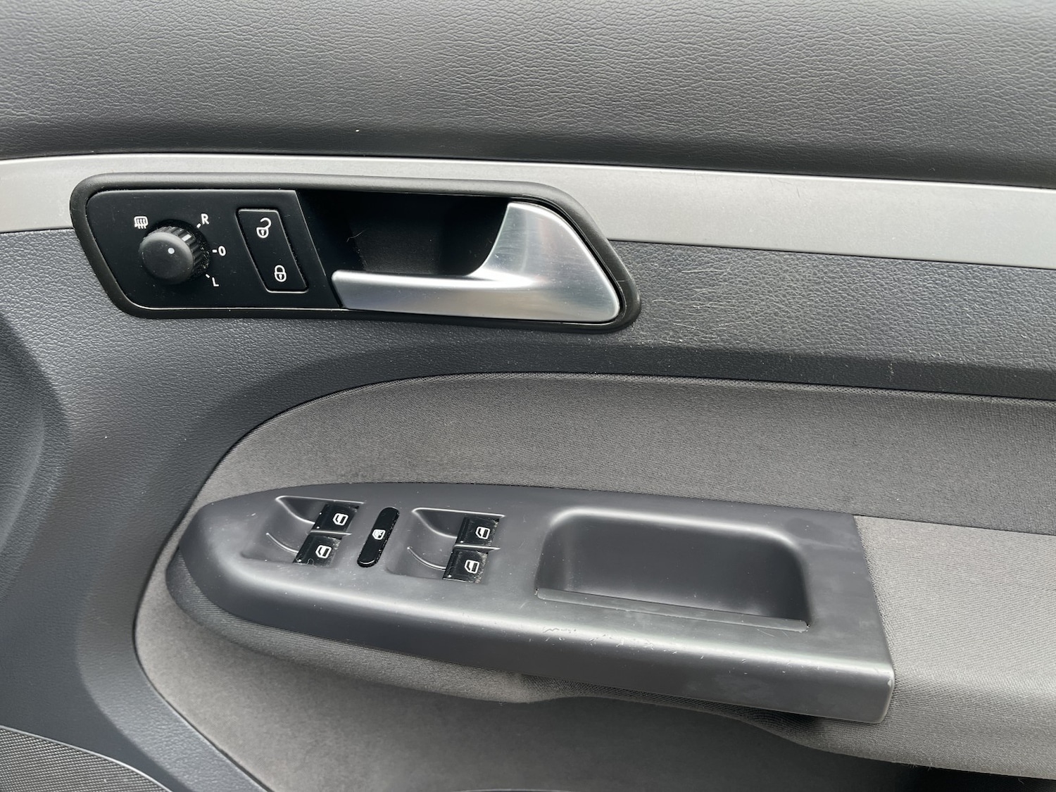 Used Volkswagen Touran 2012 for sale - 77807194: Photo 22