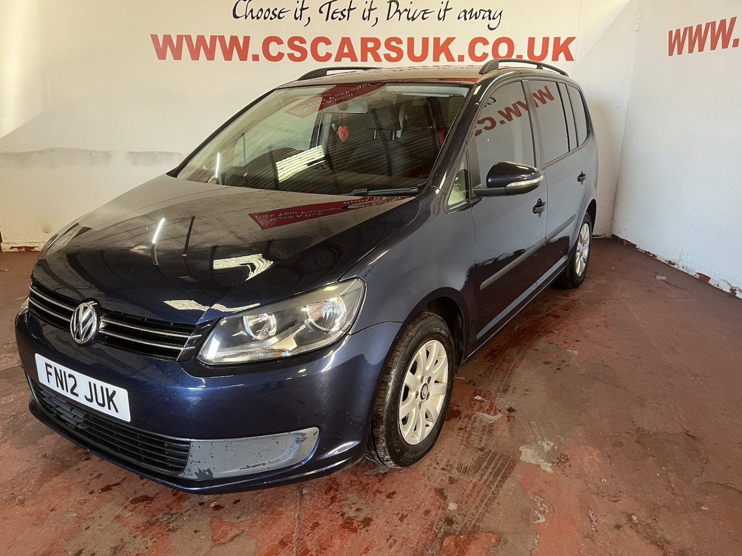 Used Volkswagen Touran 2012 for sale - 77807194: Photo 4