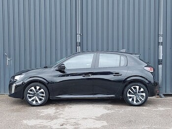 Used Peugeot 208 2025 for sale - 77610982: Photo
