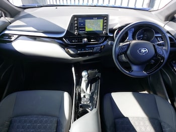 Used Toyota C-HR 2020 for sale - 79347921: Photo