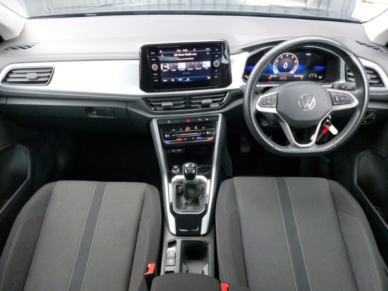 Used Volkswagen T-Roc 2023 for sale - 76230018: Photo 2