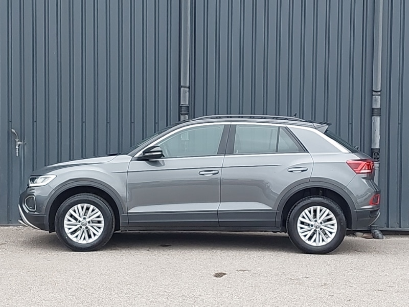 Used Volkswagen T-Roc 2023 for sale - 76230018: Photo 4