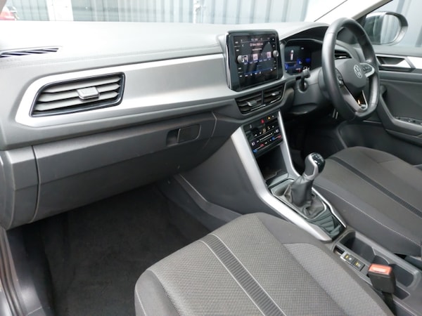 Used Volkswagen T-Roc 2023 for sale - 76230018: Photo 5