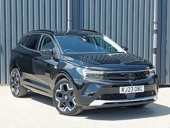 2023 - 1.6 Plug-in Hybrid Ultimate 5dr Auto