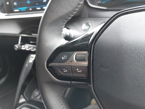 Used Peugeot 2008 2022 for sale - 76309098: Photo 14