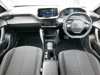 Used Peugeot 2008 2022 for sale - 76309098: Photo 2