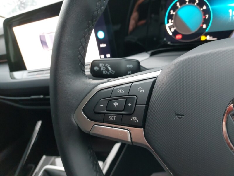 Used Volkswagen Golf 2024 for sale - 77721898: Photo 15