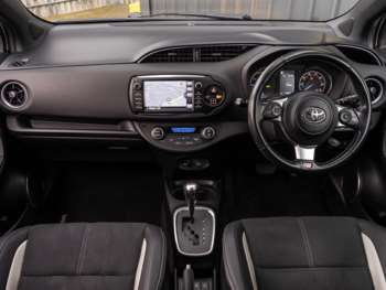Used Toyota Yaris 2019 for sale - 74782365: Photo