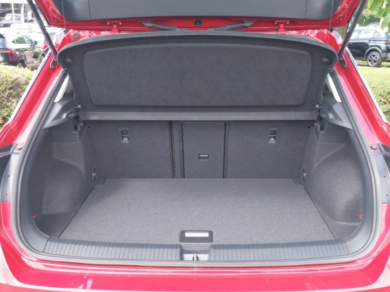 Used Volkswagen T-Roc 2023 for sale - 76970635: Photo 8