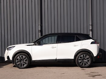 Used Peugeot 2008 2020 for sale - 77852521: Photo