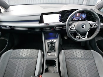 Used Volkswagen Golf 2021 for sale - 76213522: Photo 2