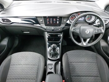 Used Vauxhall Astra 2018 for sale - 78669647: Photo