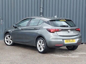 Used Vauxhall Astra 2018 for sale - 78669647: Photo