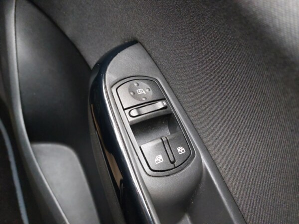 Used Vauxhall Corsa 2019 for sale - 76226028: Photo 12