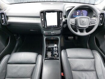 Used Volvo XC40 2023 for sale - 78821424: Photo
