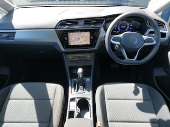 Used Volkswagen Touran 2024 for sale - 75184673: Photo
