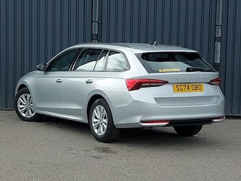 Used Skoda Octavia 2024 for sale - 79447617: Photo