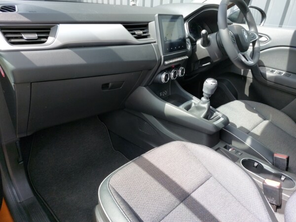 Used Renault Captur 2022 for sale - 75640920: Photo 5