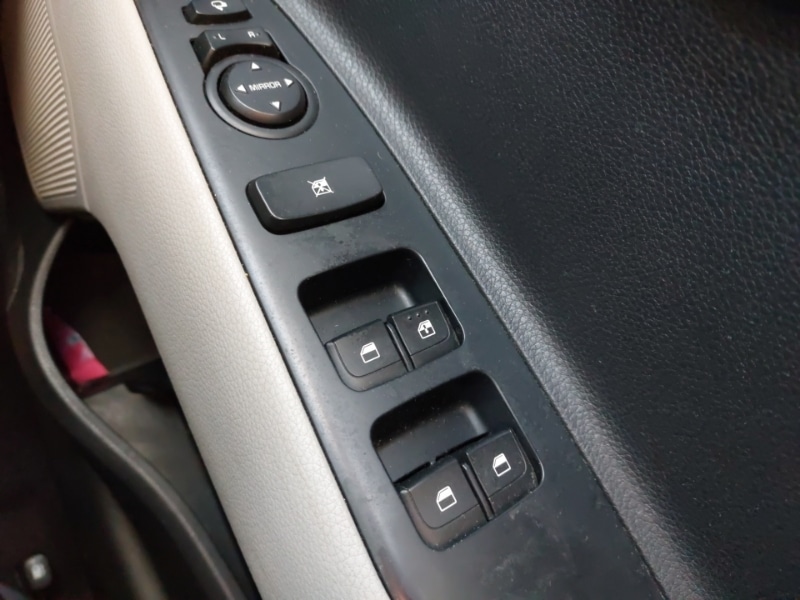 Used Kia Stonic 2019 for sale - 77126436: Photo 12