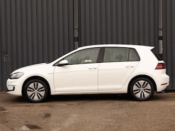 Used Volkswagen Golf 2018 for sale - 77576774: Photo