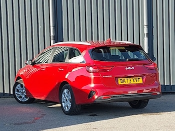 Used Kia Ceed 2023 for sale - 76651882: Photo