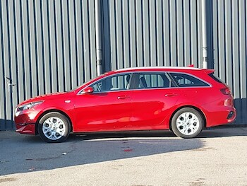 Used Kia Ceed 2023 for sale - 76651882: Photo