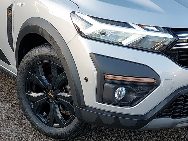 Used Dacia Sandero Stepway 2024 for sale - 77466835: Photo 9