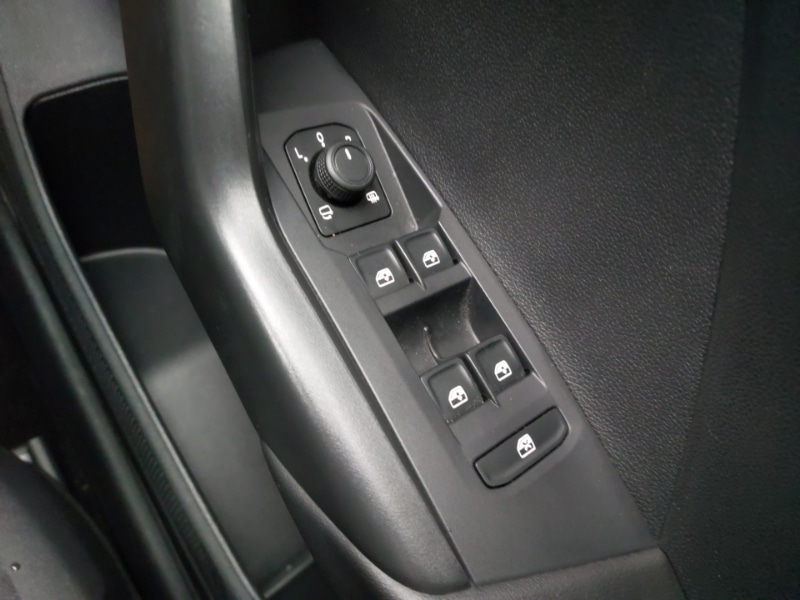 Used Volkswagen T-Cross 2024 for sale - 77304083: Photo 12