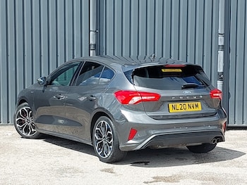 Used Ford Focus 2020 for sale - 78900732: Photo