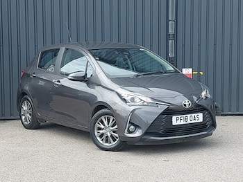 Used Toyota Yaris 2018 for sale - 79101165: Photo