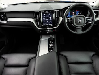 Used Volvo XC60 2023 for sale - 78480381: Photo