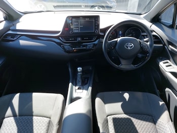 Used Toyota C-HR 2023 for sale - 78327720: Photo