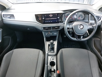 Used Volkswagen Polo 2018 for sale - 79382998: Photo