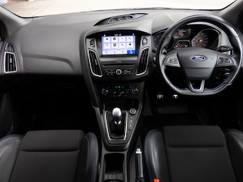 Used Ford Focus 2017 for sale - 79218301: Photo