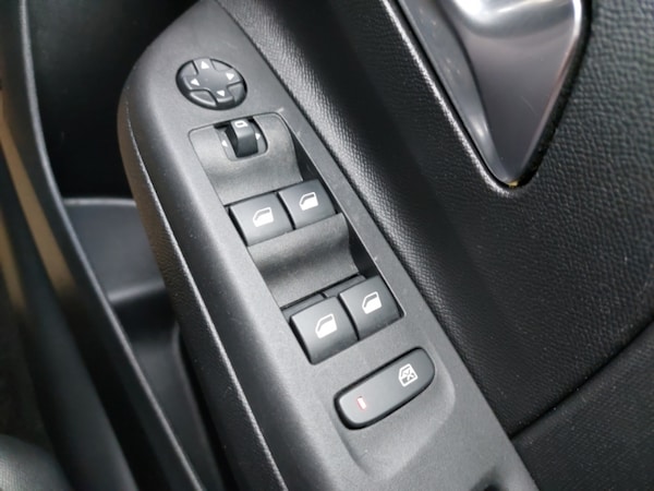 Used Vauxhall Corsa 2022 for sale - 76213324: Photo 12