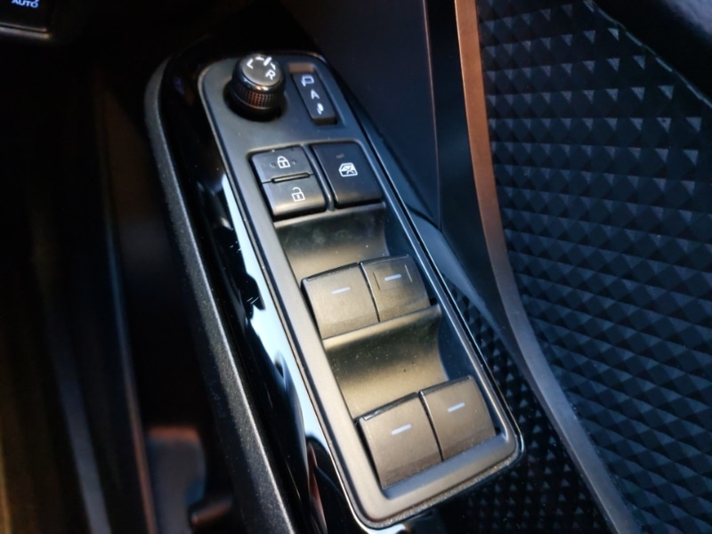 Used Toyota C-HR 2022 for sale - 76924973: Photo 12