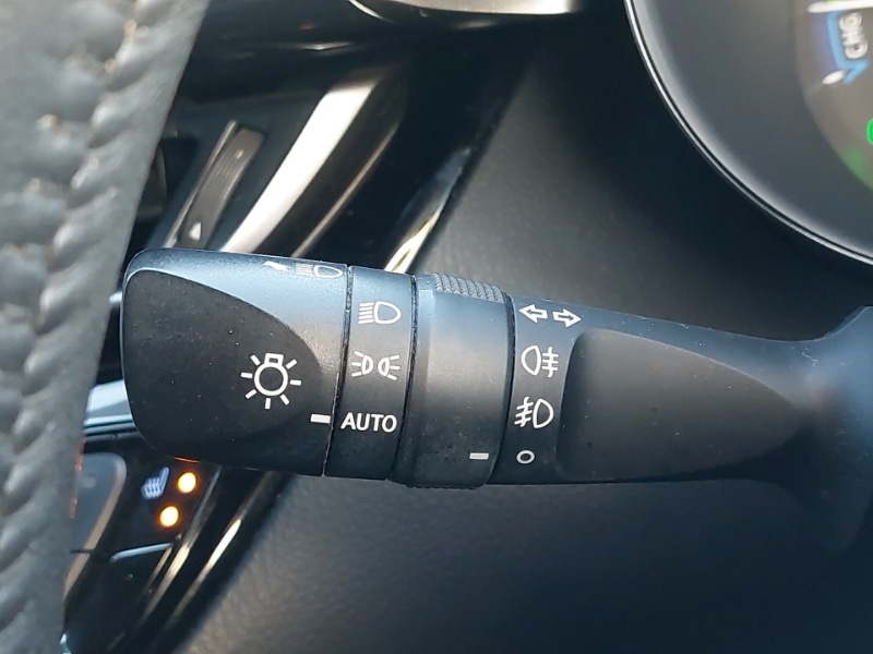 Used Toyota C-HR 2022 for sale - 76924973: Photo 17