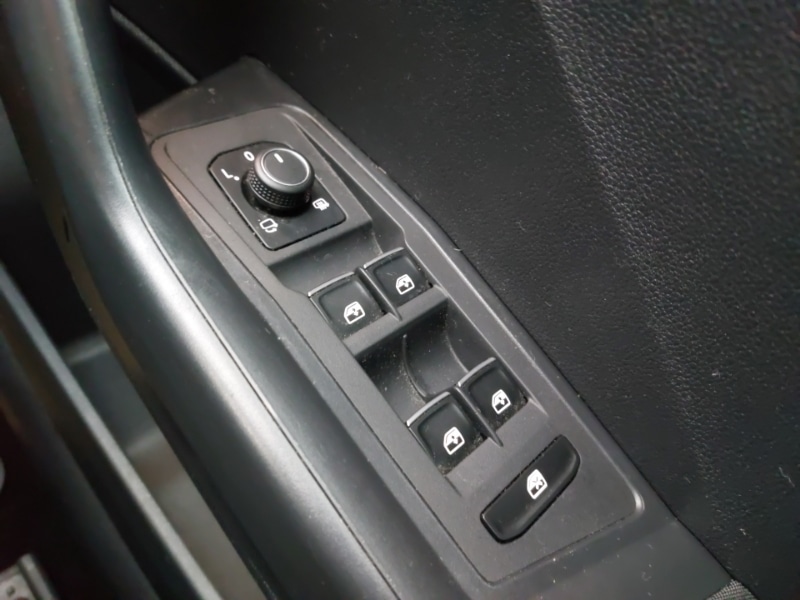 Used Volkswagen T-Roc 2018 for sale - 78009940: Photo 12