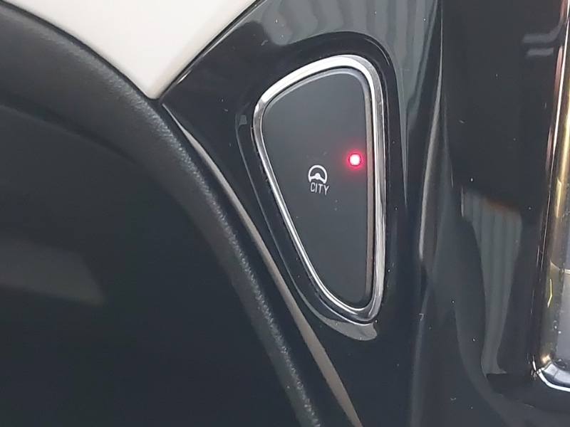 Used Vauxhall ADAM 2017 for sale - 77357821: Photo 17