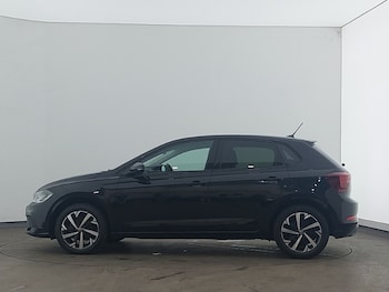 Used Volkswagen Polo 2024 for sale - 77105370: Photo