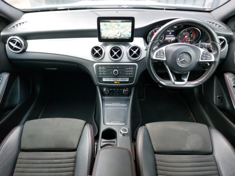 Used Mercedes-Benz GLA 2018 for sale - 77706510: Photo 2