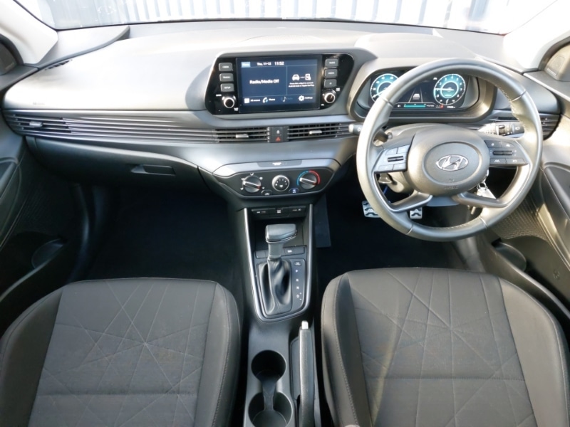 Used Hyundai BAYON 2023 for sale - 77395483: Photo 2