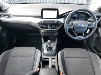 Used Ford Focus 2018 for sale - 76150974: Photo 2