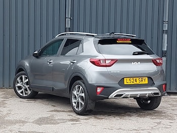Used Kia Stonic 2024 for sale - 78247172: Photo