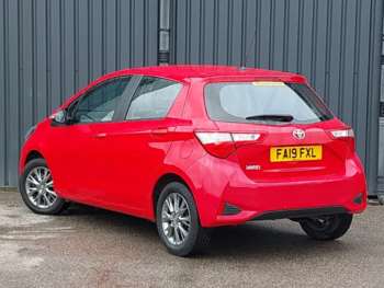 Used Toyota Yaris 2019 for sale - 74641604: Photo