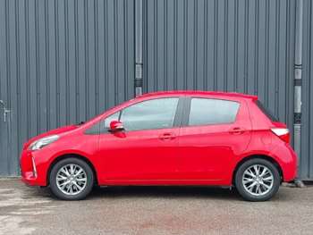 Used Toyota Yaris 2019 for sale - 74641604: Photo