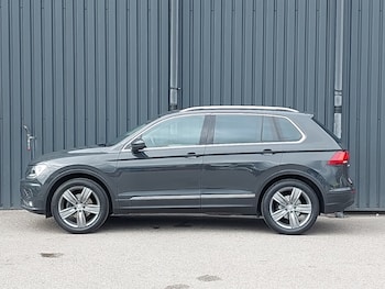 Used Volkswagen Tiguan 2019 for sale - 79343400: Photo