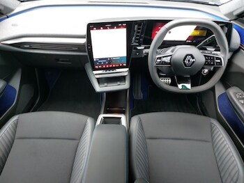 Used Renault Scenic E-Tech 2024 for sale - 75959205: Photo