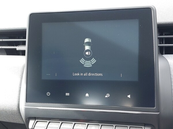 Used Renault Clio 2025 for sale - 76213463: Photo 11